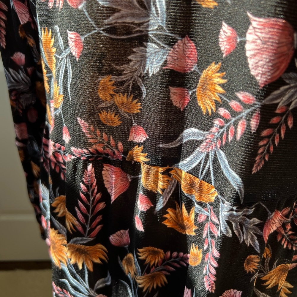 Style & Co. Long Tunic Style Blouse~ - Picture 6 of 10